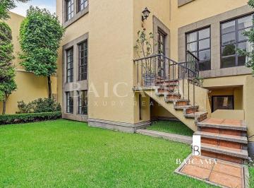 1/96/p96_fb36272a2119 · Residencia en Venta en Colonia Florida