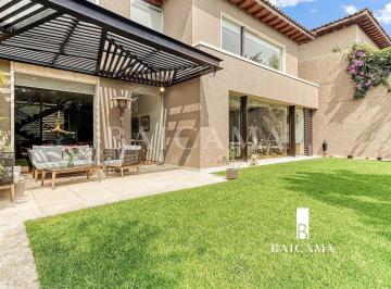 1/100/p100_5f6855bacccd · Excelente Casa en Venta en Cumbres de Santa Fe