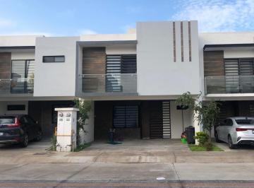 Casa · 180m² · 3 Recámaras · 2 Estacionamientos · Casa en Renta en Godai Living - (4)