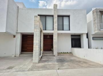 Casa en condominio · 287m² · 4 Recámaras · 4 Estacionamientos · Casa en Venta Lomas de Juriquilla - (4)