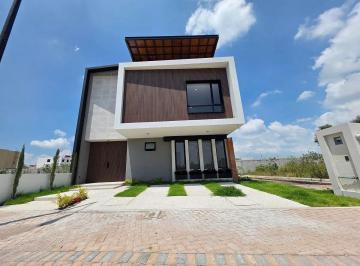1 · Casa Nueva en Venta en Fraccionamiento Carlota, Corregidora, 4 Hab y Roof Garde