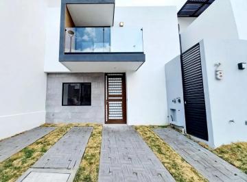 1 · Casa en Venta en Zibatá Querétaro, con Opción a Recámara en Planta Baja y Jardín
