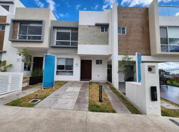 1 · Casa en Venta en Zarú, 3 Habitaciones Mas Estudio con Exce. Terreno