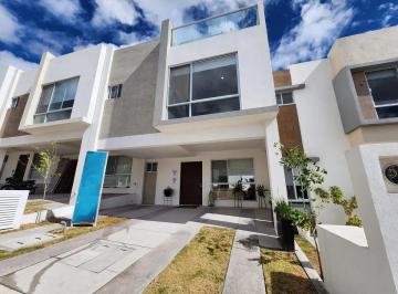 1 · Casa en Venta en Zarú, Roof Garden y Sala de Tv
