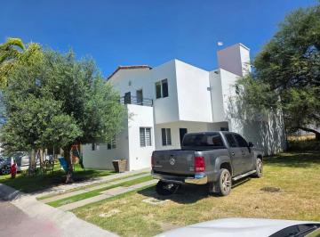 1 · Casa en Venta en Real del Bosque Corregidora, Zona Condado