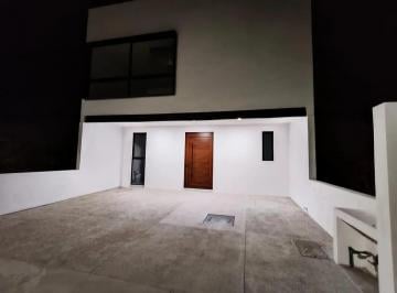 1 · Casa Nueva en Venta en Meseta con Roof Garden