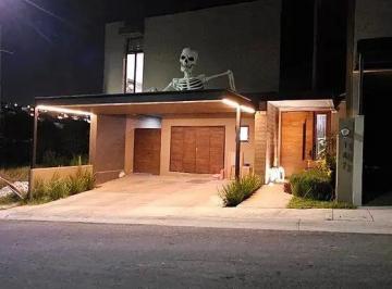 1 · Casa en Venta en Lomas de Juriquilla