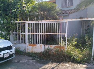 Casa de 4 habitaciones, Tlajomulco de Zúñiga · Se Vende Casa en Jardines de La Hacienda
