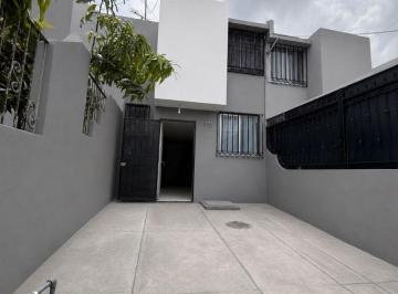 Casa de 3 habitaciones, Guadalajara · Casa en Venta a Pocos Min de Terraza Oblatos Cercana a Av José María Iglesias.