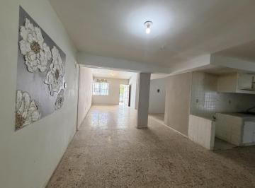 Casa · 197m² · 3 Recámaras · 2 Estacionamientos · Casa en Venta en El Fracc, La Petrolera