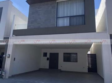 Casa · 219m² · 3 Recámaras · 2 Estacionamientos · Casa en Renta en Arbado Marquesa