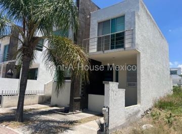 Casa de 3 habitaciones, El Marqués · El Mirador Casa en Renta en El Mirador | Cerca de H - E - B y Constituyentes Rah355