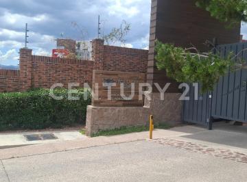 Terreno / Lote · 600m² · Terreno en Venta en Altozano