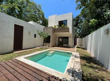 Casa · 250m² · 3 Recámaras · 3 Estacionamientos · Casa en Venta en Residencial Valenia