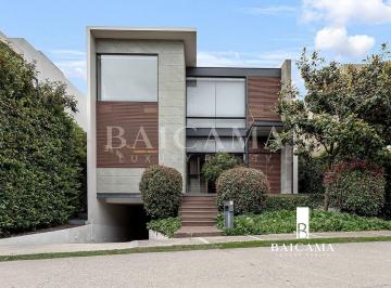 1/134/p134_90065133a4f1 · Casa en Venta en Cumbres de Santa Fe por Arquitecto Reconoci