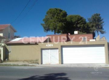 Casa · 408m² · 3 Recámaras · Casa en Renta en Quintas del Sol, Chihuahua, Chih.