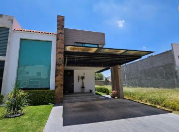 Casa · 282m² · 3 Recámaras · 2 Estacionamientos · Casa en Condominio Residencial Las Plazas