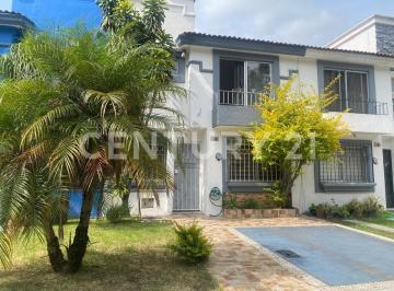 Casa · 107m² · 4 Recámaras · 2 Estacionamientos · Casa en Venta en Real del Valle, Tlajomulco.