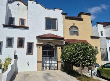Casa de 2 habitaciones, Tijuana · Casa en Renta, Jardines de Aguacaliente
