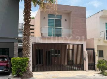 Casa · 190m² · 3 Recámaras · 2 Estacionamientos · Renta de Casa en Col. Nexxus Cristal en Escobedo