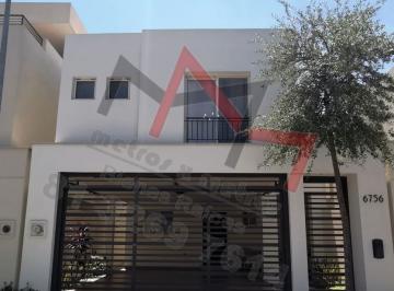 Casa de 3 habitaciones, Guadalupe · Guadalupe, Casa Dos Pisos en Venta