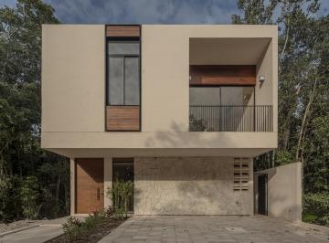 Casa · 230m² · 3 Recámaras · 2 Estacionamientos · Venta, Casa, 3 Recamaras a Estrenar en Exclusivo Residencial Cerrado, Playa del Carmen
