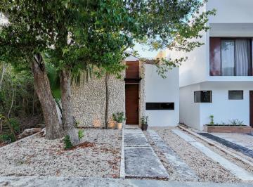Casa · 160m² · 3 Recámaras · 2 Estacionamientos · Casa en Venta en Puerto Morelos