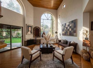 Casa en condominio de 3 habitaciones, Zapopan · Casa en Venta en Puerta de Hierro a un Precio de Oportunidad!