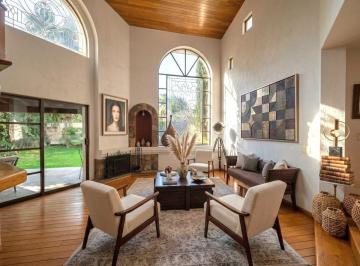 Casa en condominio de 3 habitaciones, Zapopan · Casa en Venta en Puerta de Hierro a un Precio de Oportunidad!