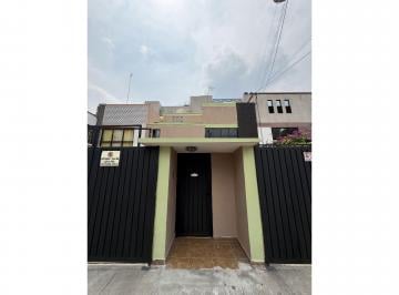Casa de 3 habitaciones, Benito Juárez · Casa en Venta de 3 Niveles y Jardín Privado | Benito Juárez