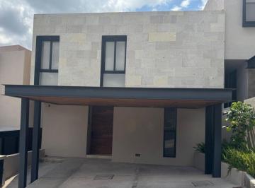 Casa de 3 habitaciones, Querétaro · Casa Amueblada en Renta Ubicada en El Fraccionamiento Altozano
