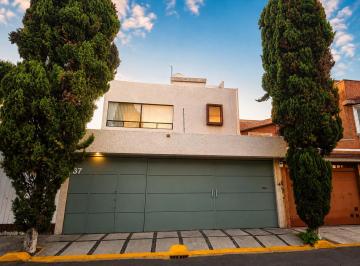 Casa de 4 habitaciones, Gustavo A. Madero · Casa de 4 Recámaras en Calle Cerrada | Amplios Espacios | Cerca del Ipn Zacatenc