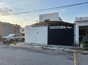 Casa de 2 habitaciones, Apodaca · Casa de 180 m² con 2 Recámaras Amueblada en Apodaca