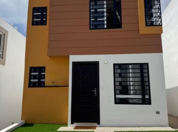Casa de 3 habitaciones, Tijuana · Se Vende Casa con Recámara en Primer Nivel, Acepta Crédito Infonavit.