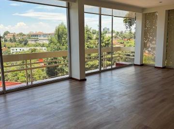 Casa en condominio · 345m² · 4 Recámaras · 4 Estacionamientos · Excelente Casa en Piracantos Bosques de Las Lomas
