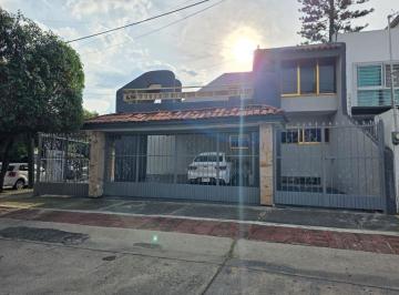 Casa de 3 habitaciones, Zapopan · Casa en Venta, Col. La Estancia Para Inversion