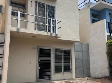 Casa · 119m² · 3 Recámaras · 2 Estacionamientos · Casa - Fraccionamiento Jardines de Las Fuentes