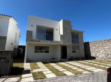 Casa de 3 habitaciones, Metepec · Casa en Venta Condado del Valle - Metepec