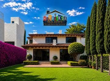 Casa de 3 habitaciones, Miguel Hidalgo · Oportunidad | 4rec, Más Estudio, | 680 M²habitables, Más Jardín,4 Rec. Más Estudio, Más 2 C/servic.