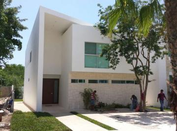 Casa de 3 habitaciones, Solidaridad · Casa en Renta Playa Magna