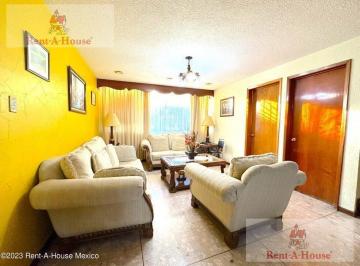 Casa · 319m² · 4 Recámaras · 7 Estacionamientos · Casa en Venta en Claveria Rg 24 - 2053.