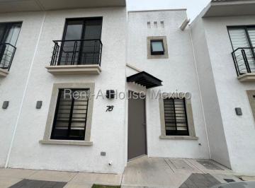 Casa en condominio de 3 habitaciones, El Marqués · Casa de Tres Recámaras en Renta en Zakia, Querétaro