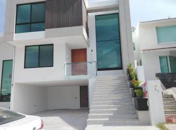 Casa de 4 habitaciones, Huimilpan · Casa en Venta en Cumbres del Cimatario | Lujo, Amplitud y Excelentes Acabados