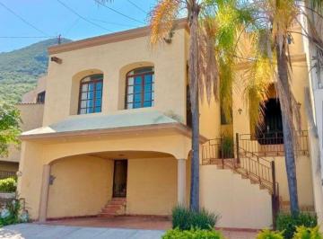 Casa de 3 habitaciones, Monterrey · Casa en Venta Lomas del Paseo Mty N. L.