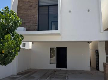Casa de 3 habitaciones, Torreón · Hermosa y Confortable Casa Habitación en Renta