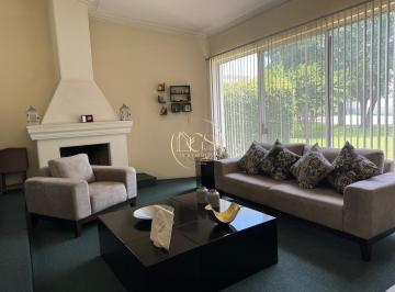 Casa · 387m² · 3 Recámaras · 2 Estacionamientos · Casa en Venta Arcada Alameda Celaya