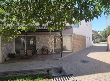 Casa · 294m² · 3 Recámaras · 3 Estacionamientos · Casa en Venta Kiin Residencial Celaya