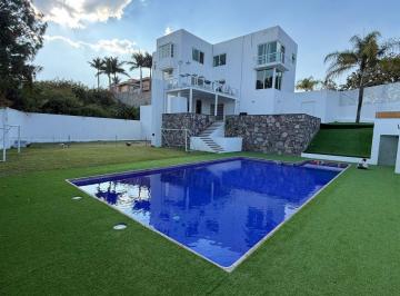 Casa de 5 habitaciones, Tlajomulco de Zúñiga · Casa en El Palomar 1085 m Terreno 840 Construcc. Alberca Semiolimpica, Vista Panorámica