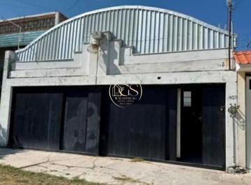 Bodega comercial · 240m² · 4 Estacionamientos · Bodega en Renta o Venta Jardines 2da Seccion Celaya