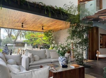 Casa en condominio de 4 habitaciones, Zapopan · Residencia con Alberca Dentro de Coto Zona Real en Zapopan.